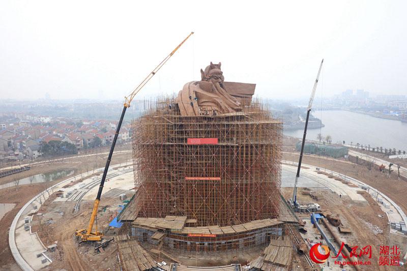 現(xiàn)全球最大關(guān)公青銅雕像，目測(cè)宇達(dá)施工（圖）