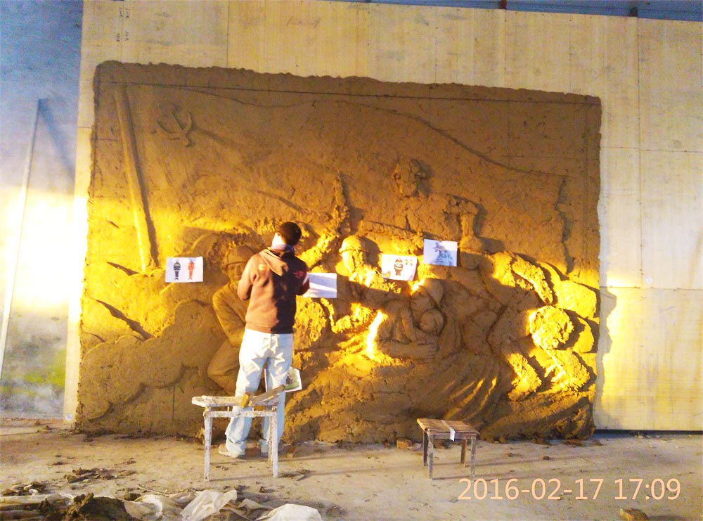 工程公告：消防題材玻璃鋼浮雕泥塑即將完工。