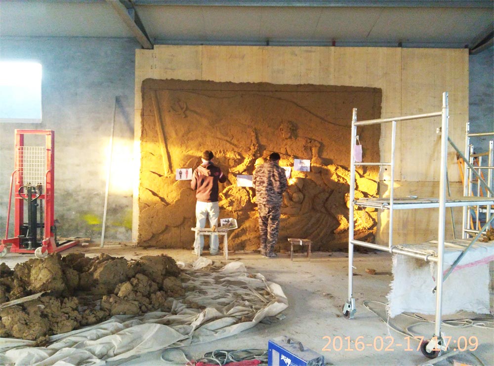 工程公告：消防題材玻璃鋼浮雕泥塑即將完工。