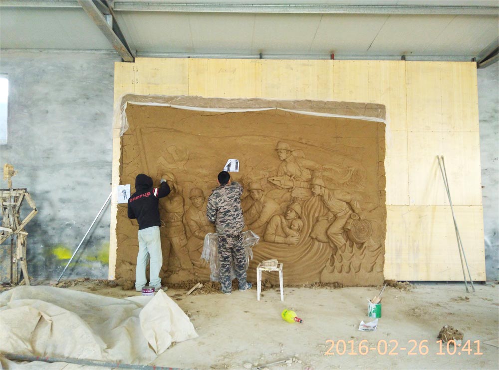 工程公告：消防題材玻璃鋼浮雕泥塑即將完工。