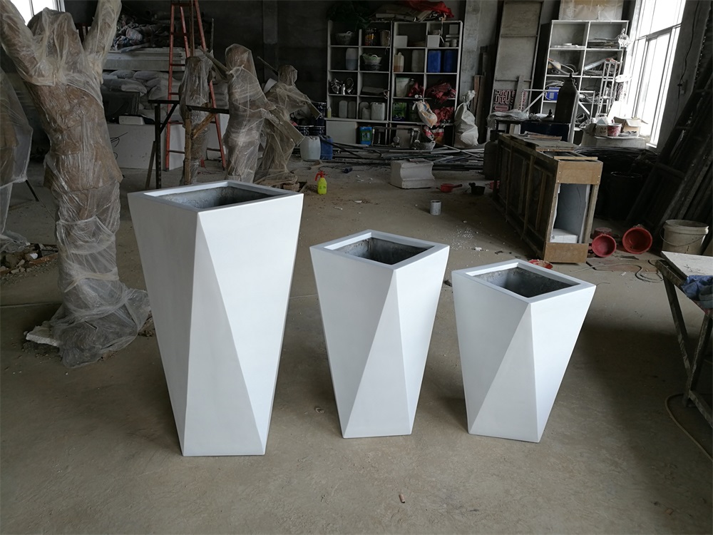 景觀玻璃鋼花盆雕塑研發(fā)完畢（組圖），歡迎訂購！