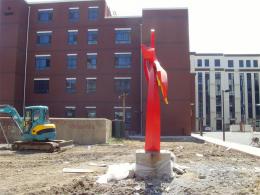 hj1723 不銹鋼雕塑—凌空之剪_青島國際服裝城不銹鋼雕塑、石雕、玻璃鋼雕塑_濱州宏景雕塑有限公司